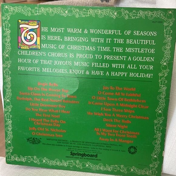 Christmas Children's Chorus – A Golden Hour Of The Christmas Children's Chorus - Picture 3 of 6